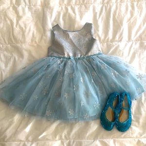 Gorgeous Toddler Girl’s Holiday Dress WITH Shoes!